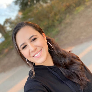 Meet your Posher, Alicia